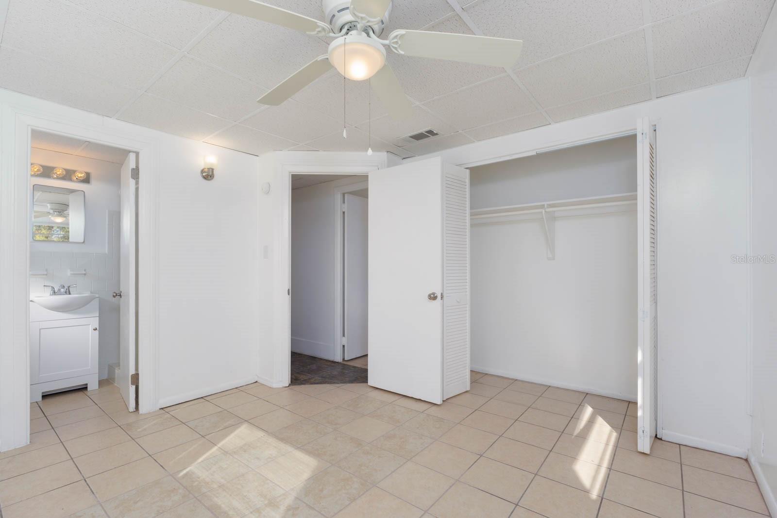 2009 Windsor Way Property Photo 24