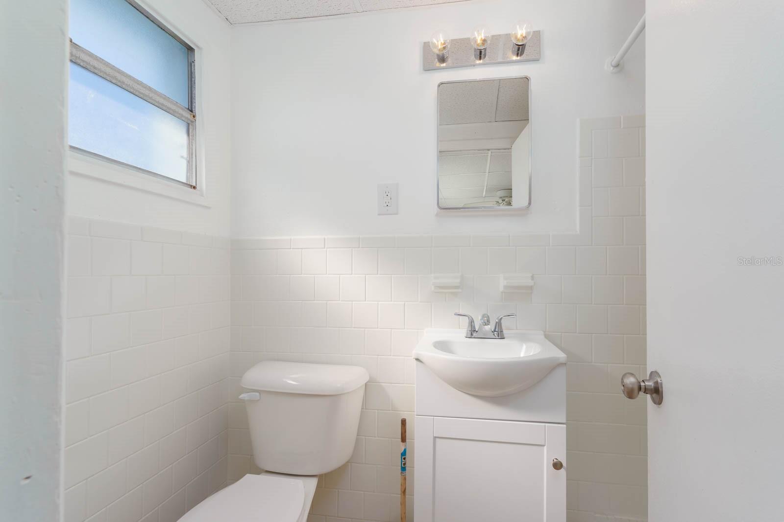 2009 Windsor Way Property Photo 25