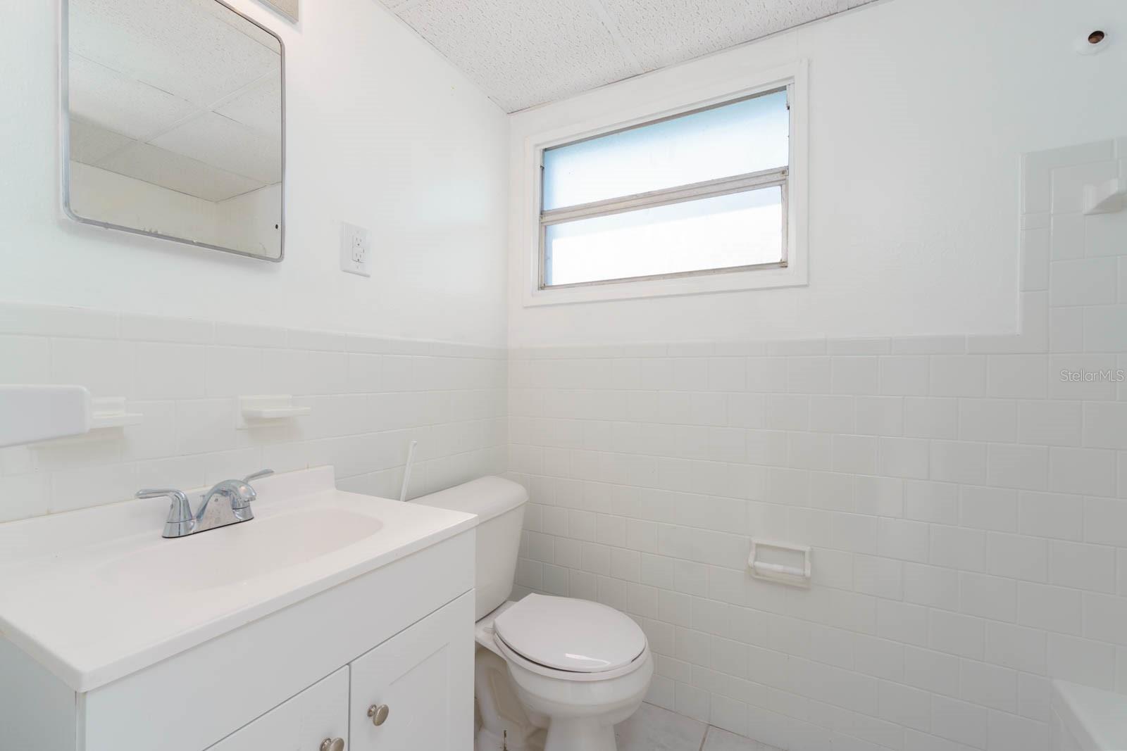 2009 Windsor Way Property Photo 28