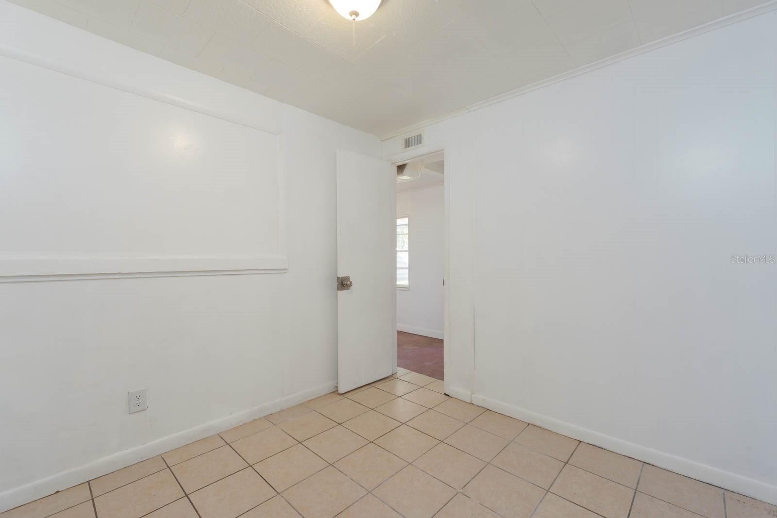 2009 Windsor Way Property Photo 31