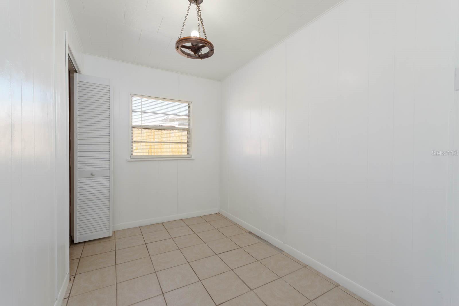 2009 Windsor Way Property Photo 33