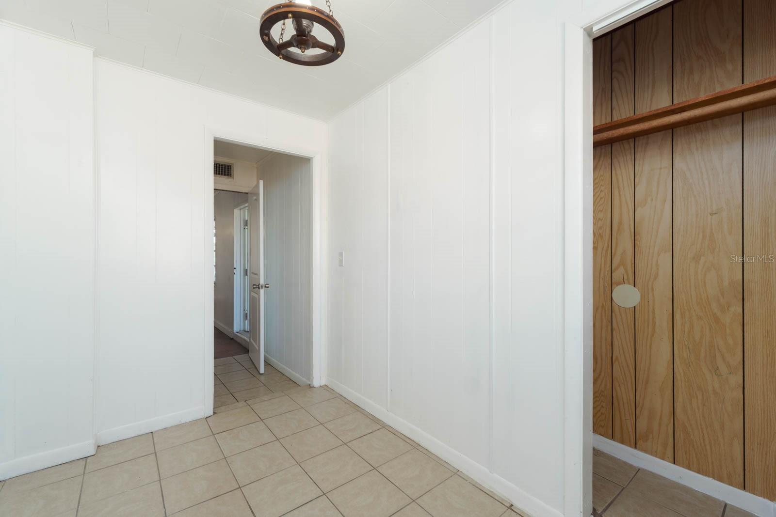 2009 Windsor Way Property Photo 34