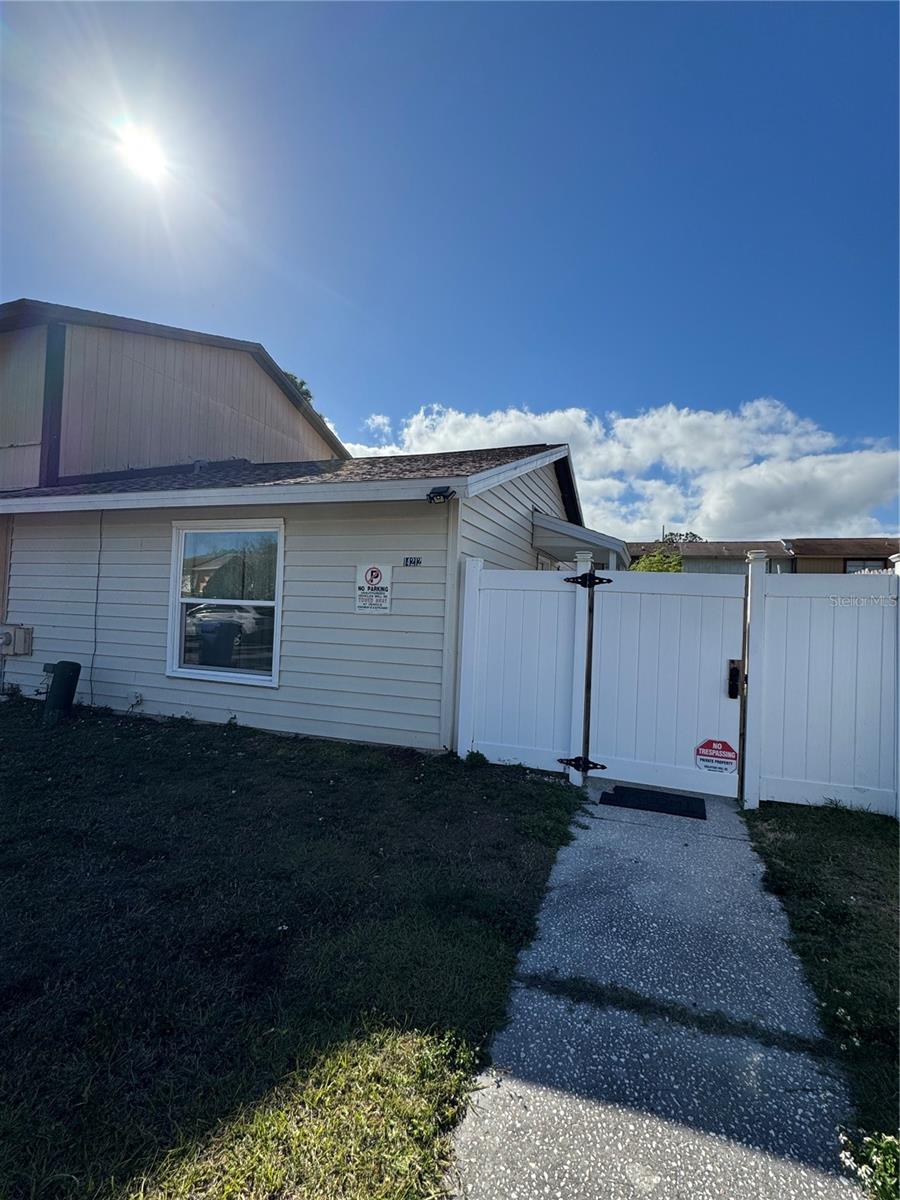 14212 Village View Dr Property Photo