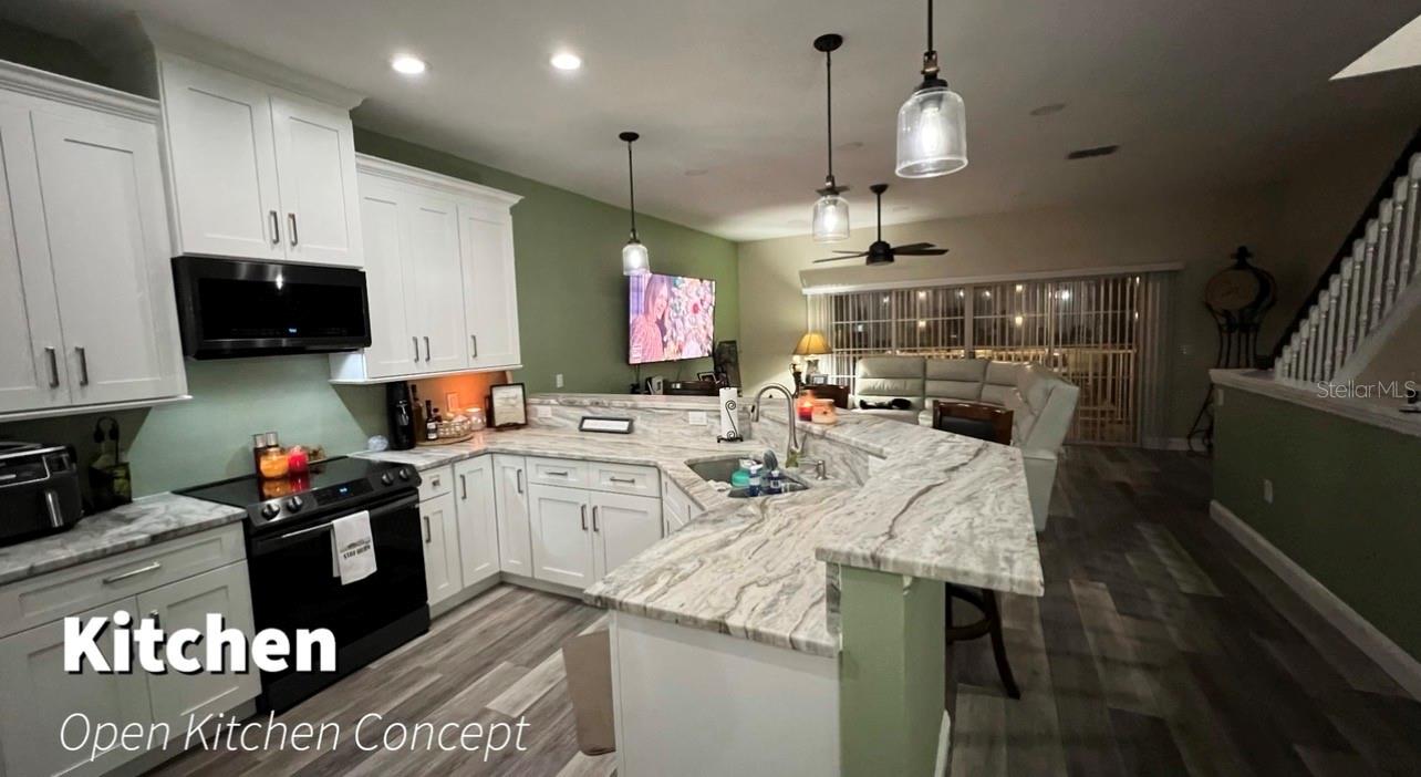 8222 Brent St Property Photo 5