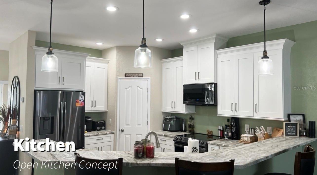 8222 Brent St Property Photo 6