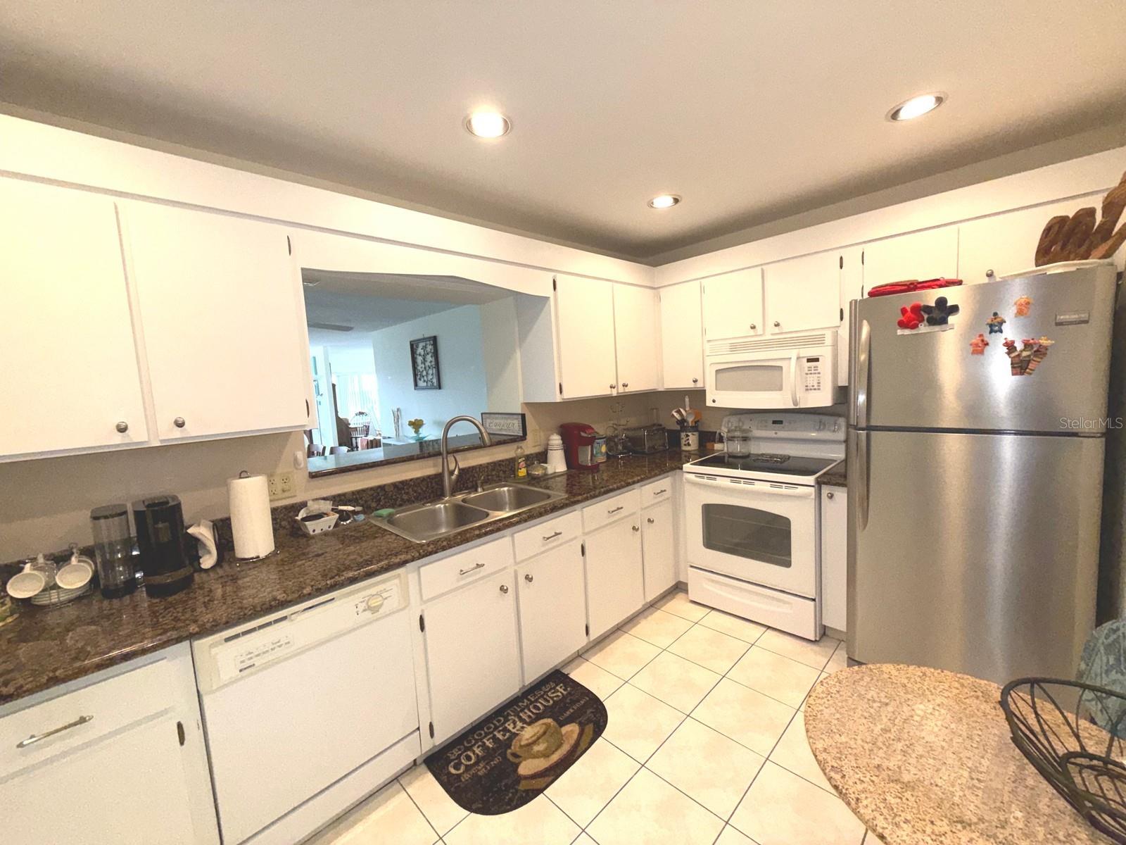 100 Bluff View Dr #401a Property Photo 15