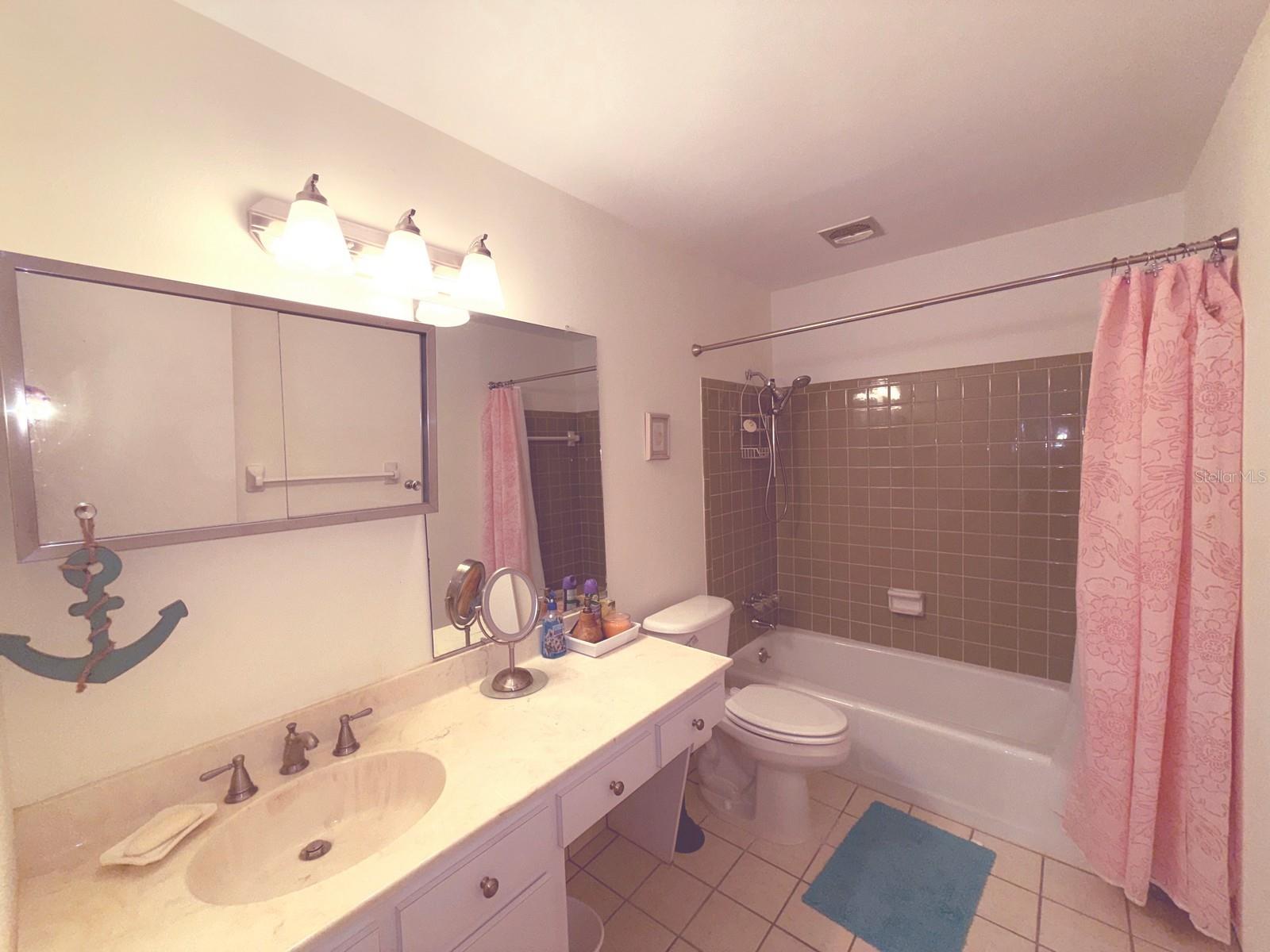100 Bluff View Dr #401a Property Photo 53