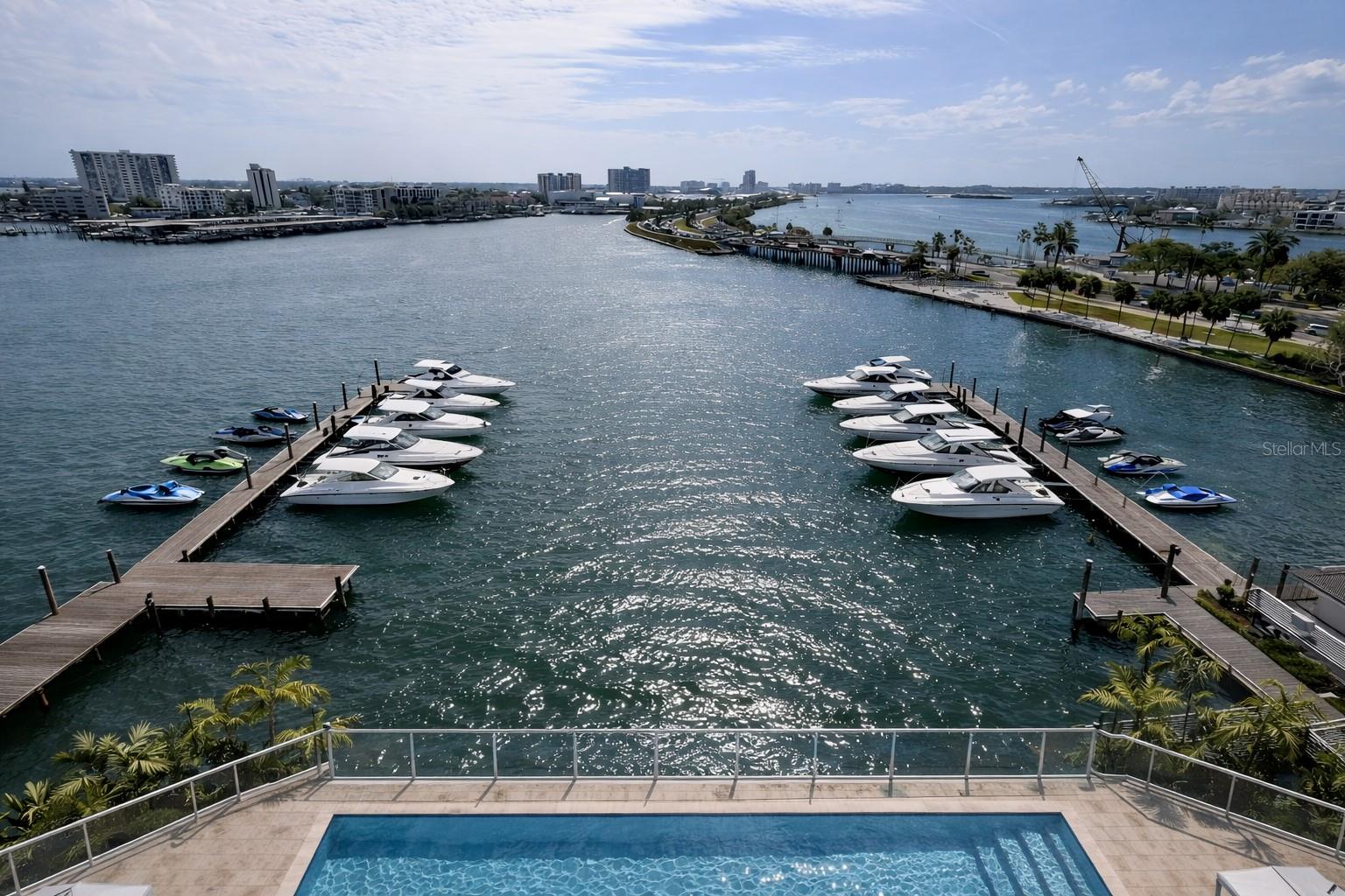 411 E Shore Dr #313 Property Photo 14