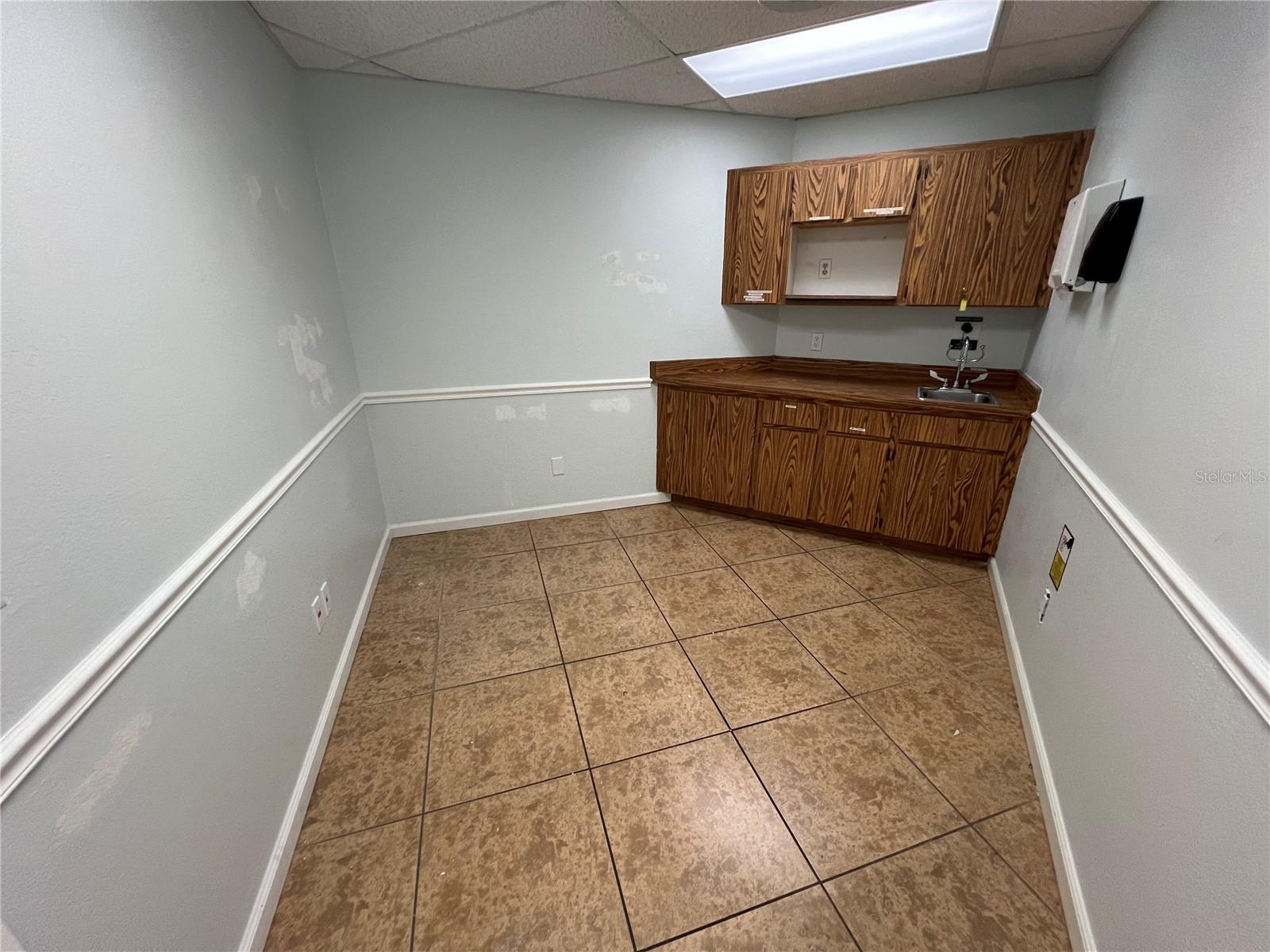 500 Vonderburg Dr #210w Property Photo 9