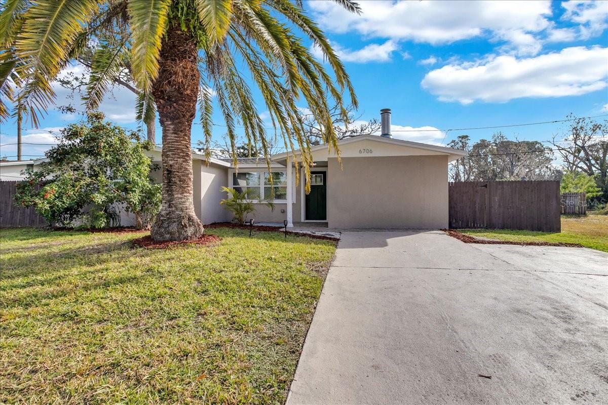 6706 Sierra Ter Property Photo 1