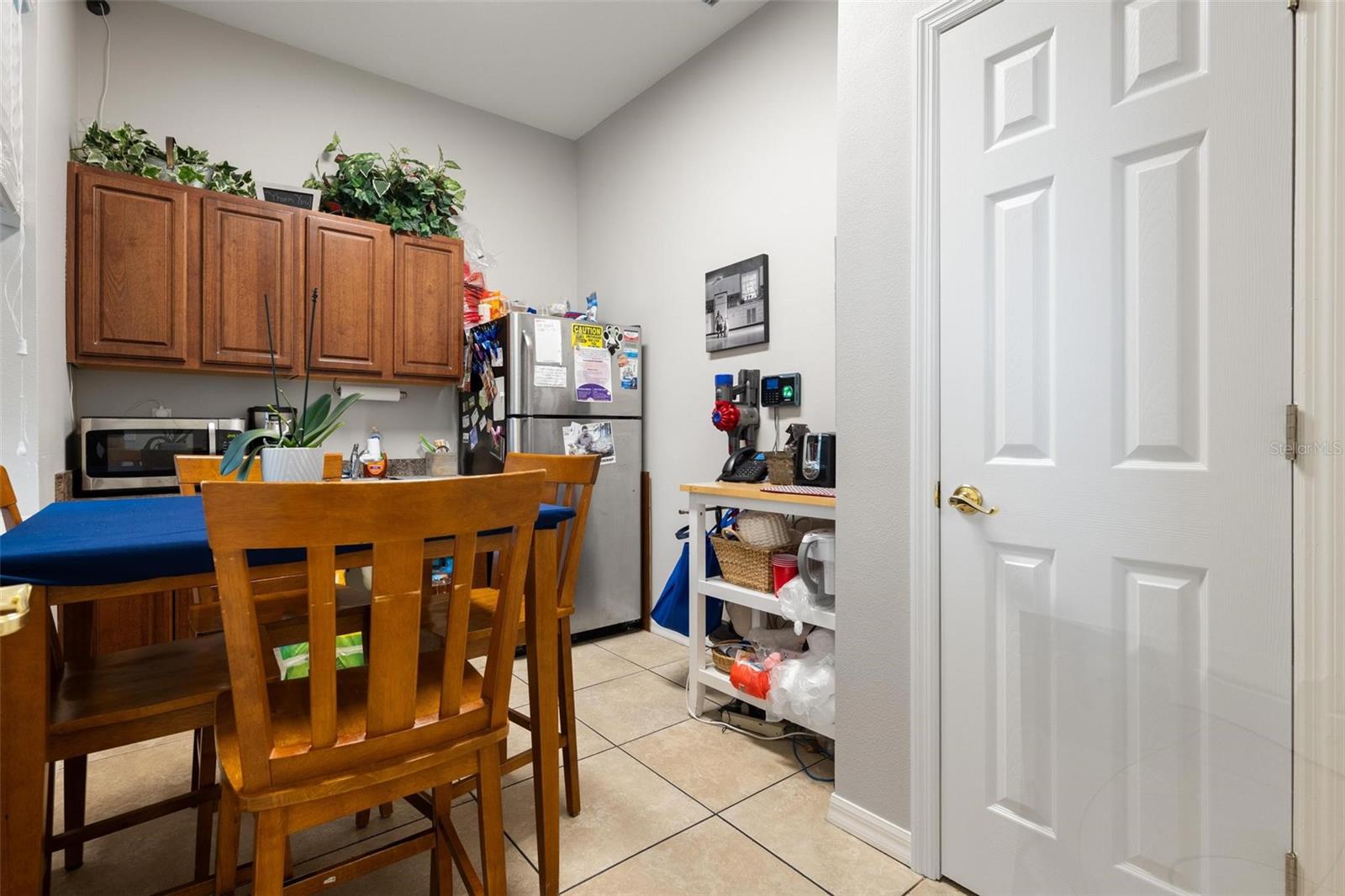 17929 Hunting Bow Cir #101 & 102 Property Photo 20