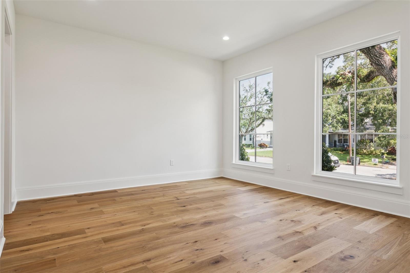 4614 W Tennyson Ave Property Photo 5