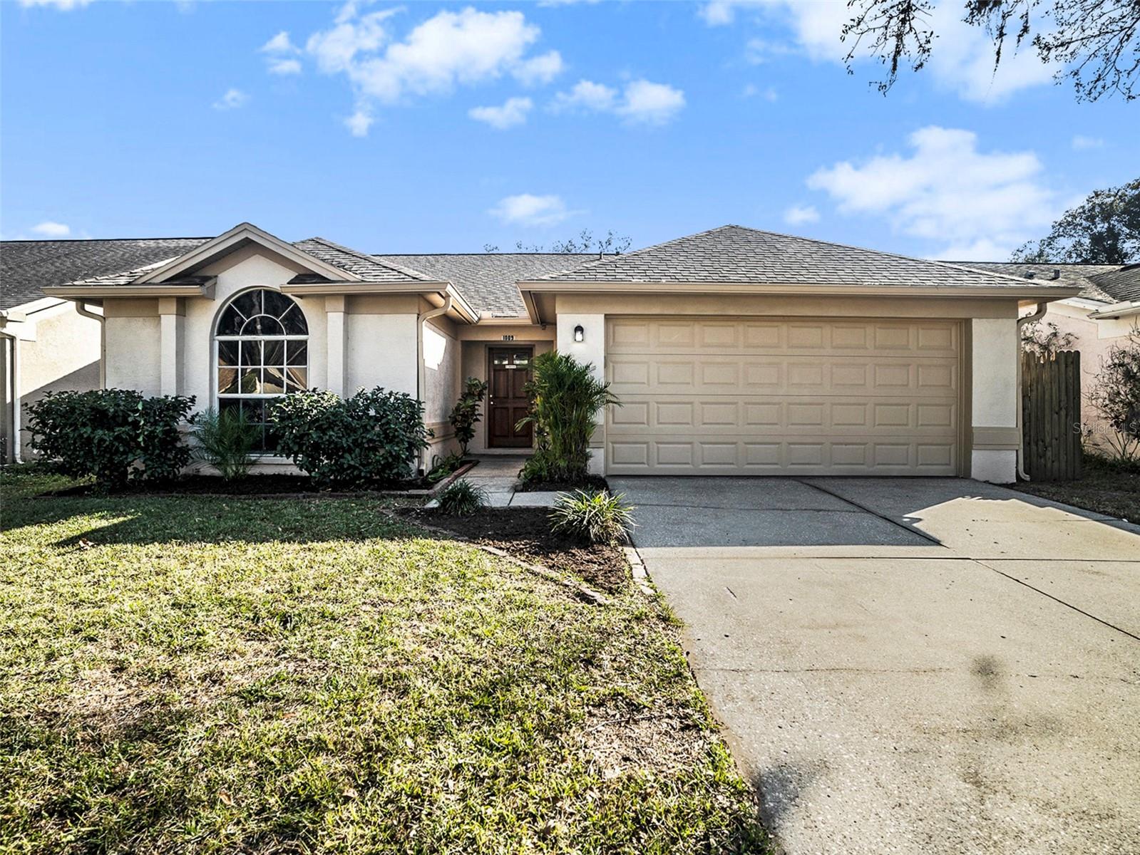 1009 Hardwood Dr Property Photo 1