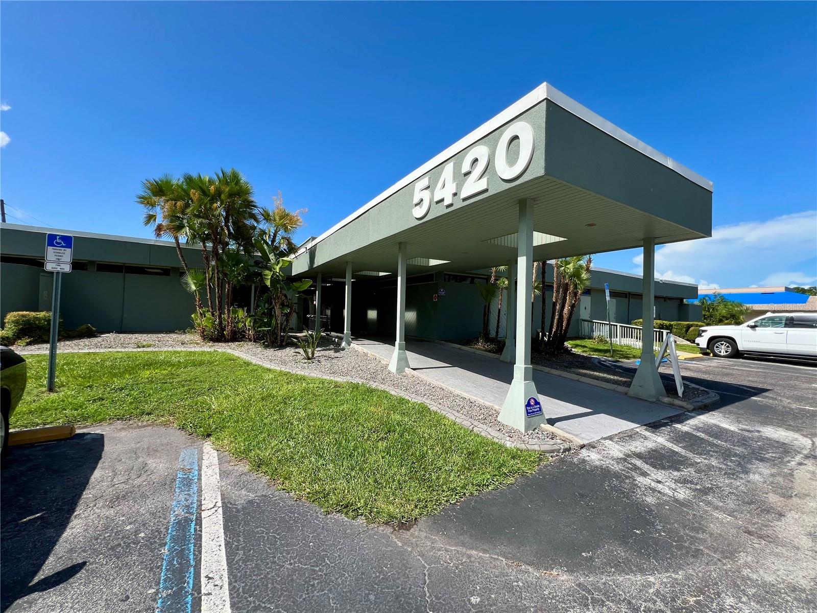 5420 Webb Rd #b-2 Property Photo 3