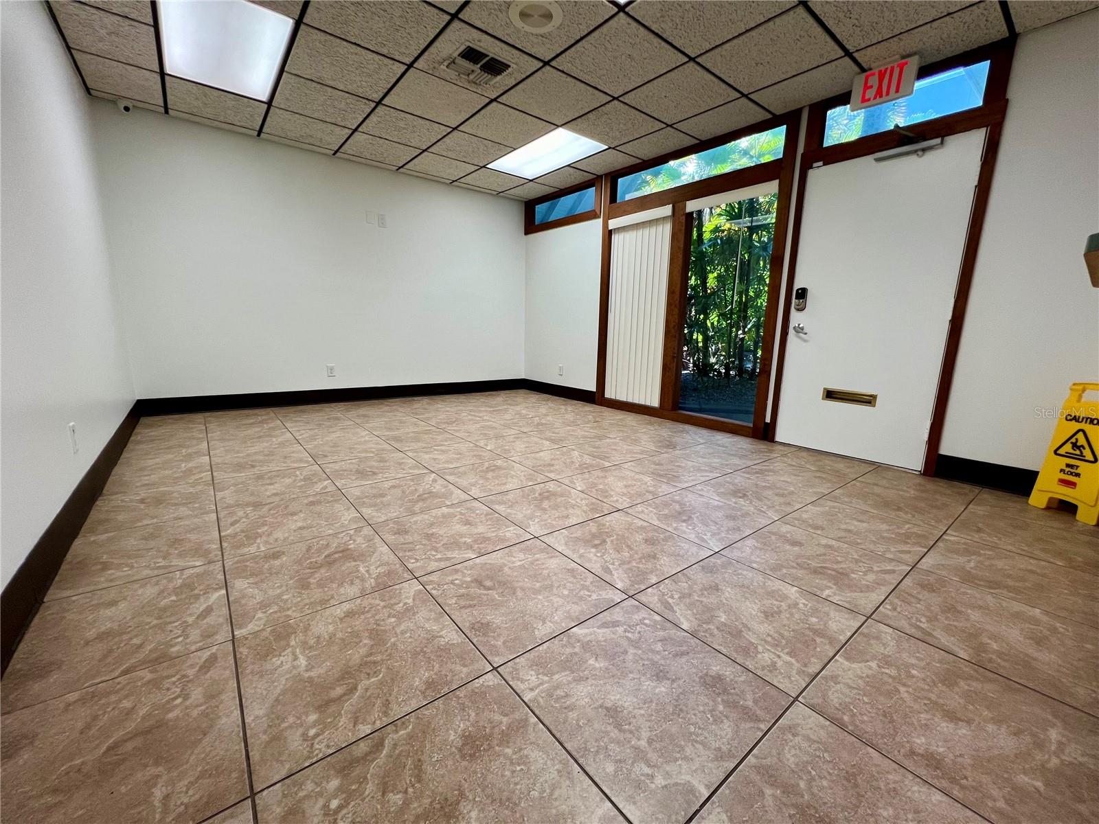 5420 Webb Rd #b-2 Property Photo 5
