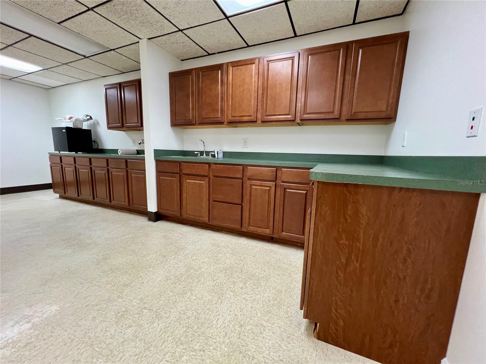 5420 Webb Rd #b-2 Property Photo 10