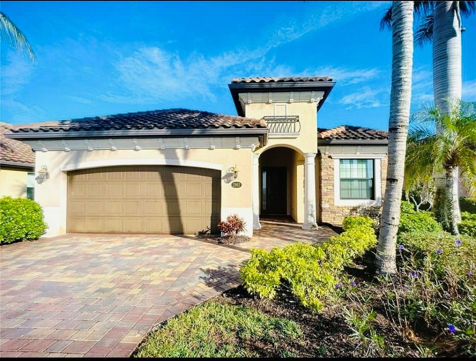 2902 Aviamar Cir Property Photo 1