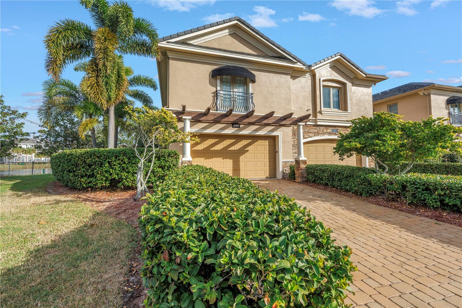 650 Saxony Blvd Property Photo