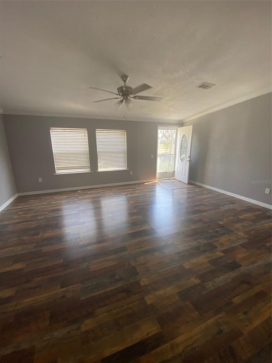 7405 Shoupe Rd Property Photo 4