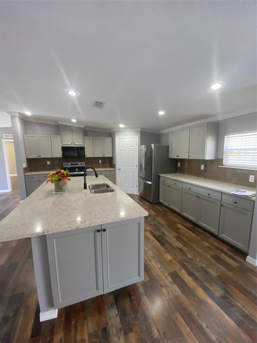 7405 Shoupe Rd Property Photo 8