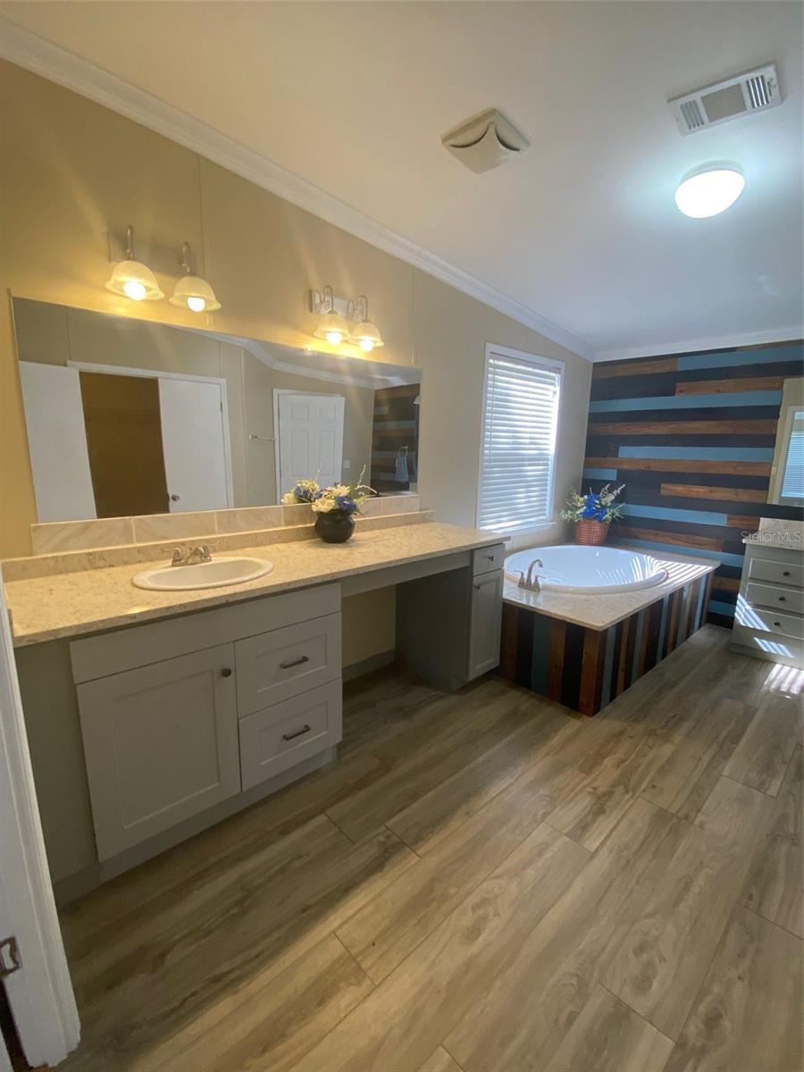 7405 Shoupe Rd Property Photo 11