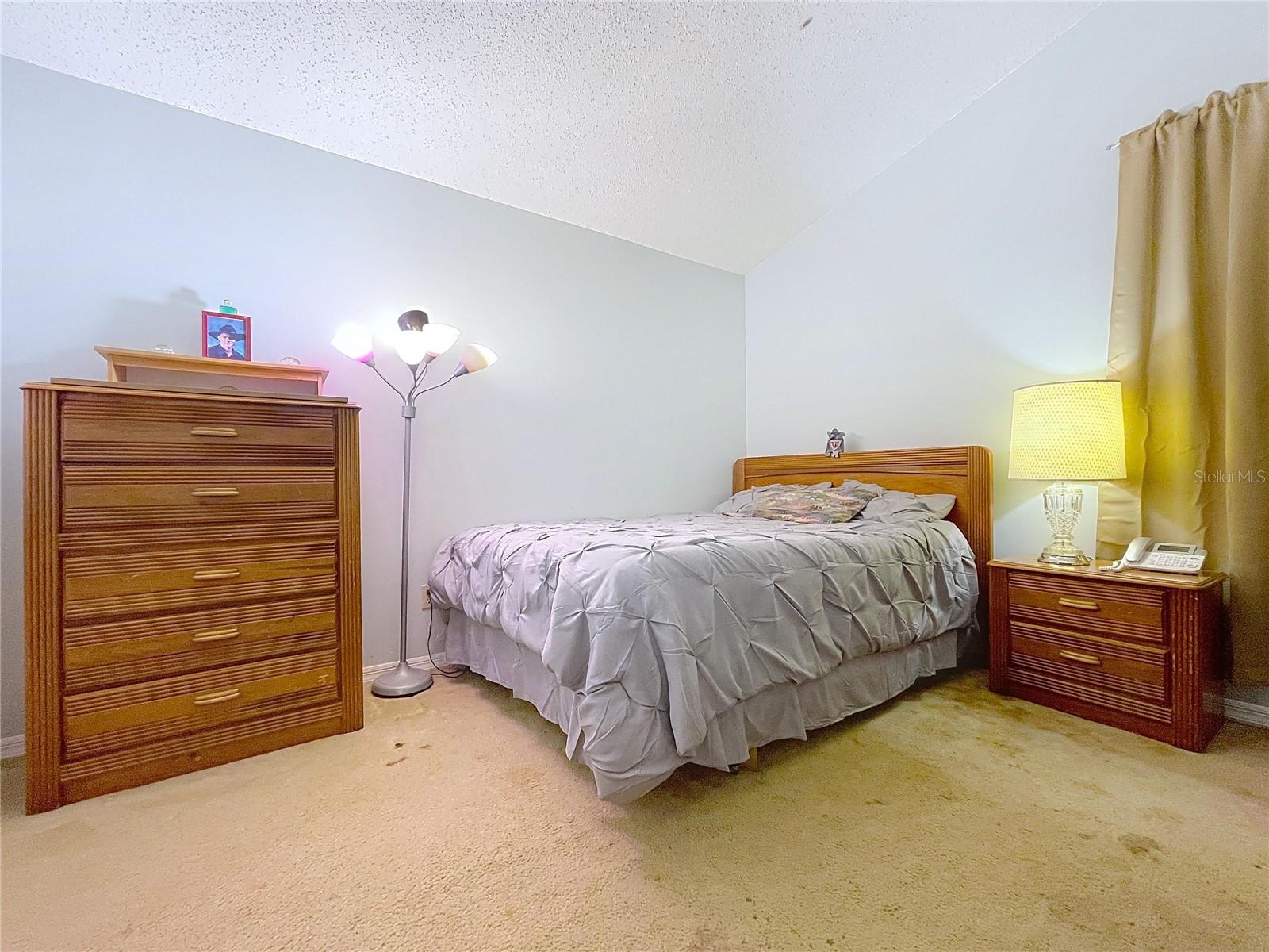 2501 E Diana St Property Photo 28
