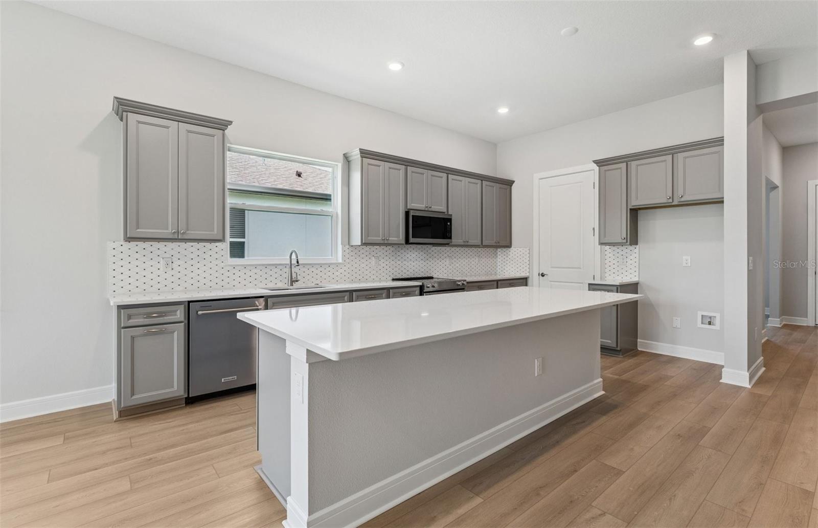 5230 Sw 88th Cir Property Photo 3