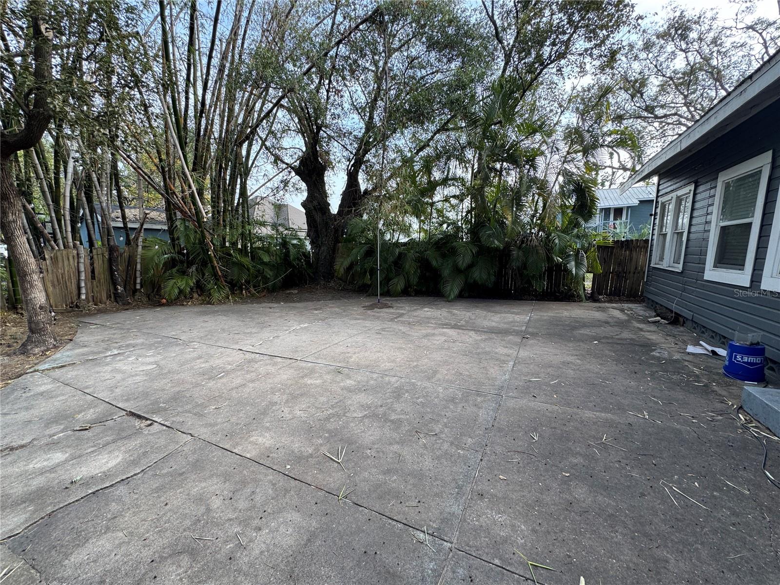 Property Photo 26