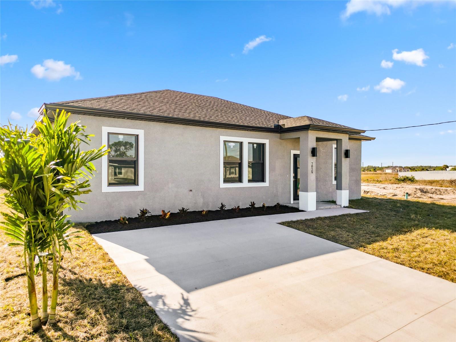 7029 Hero Cir Property Photo