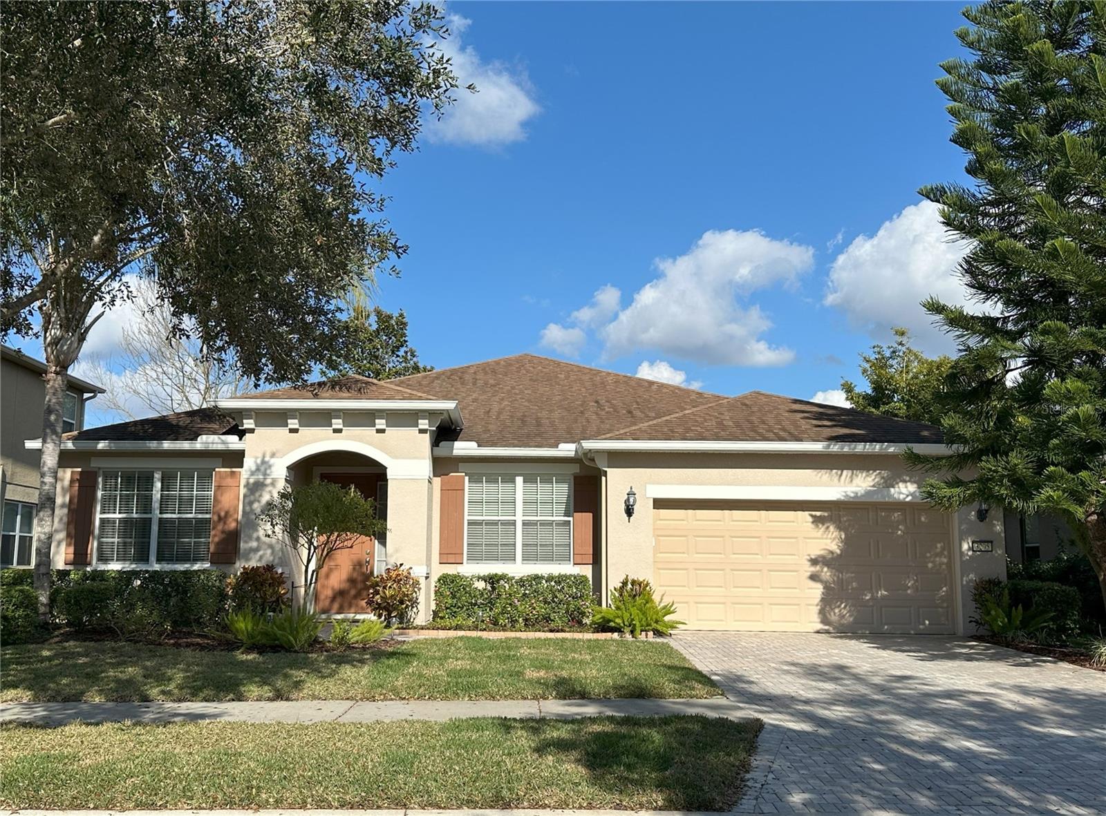 3205 MAJESTIC VIEW DR Property Photo 1