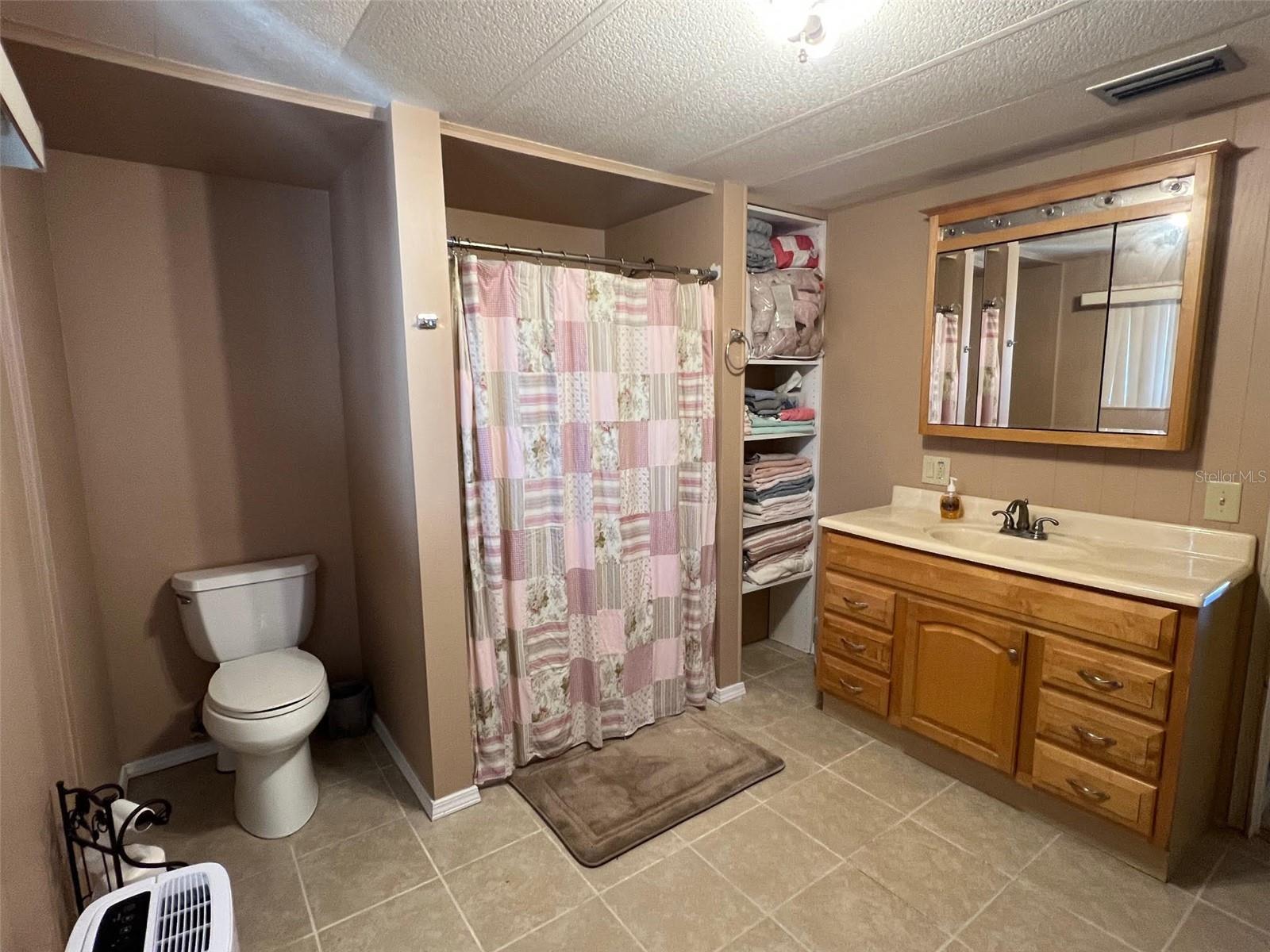 220 Royal Palm Cir Property Photo 22