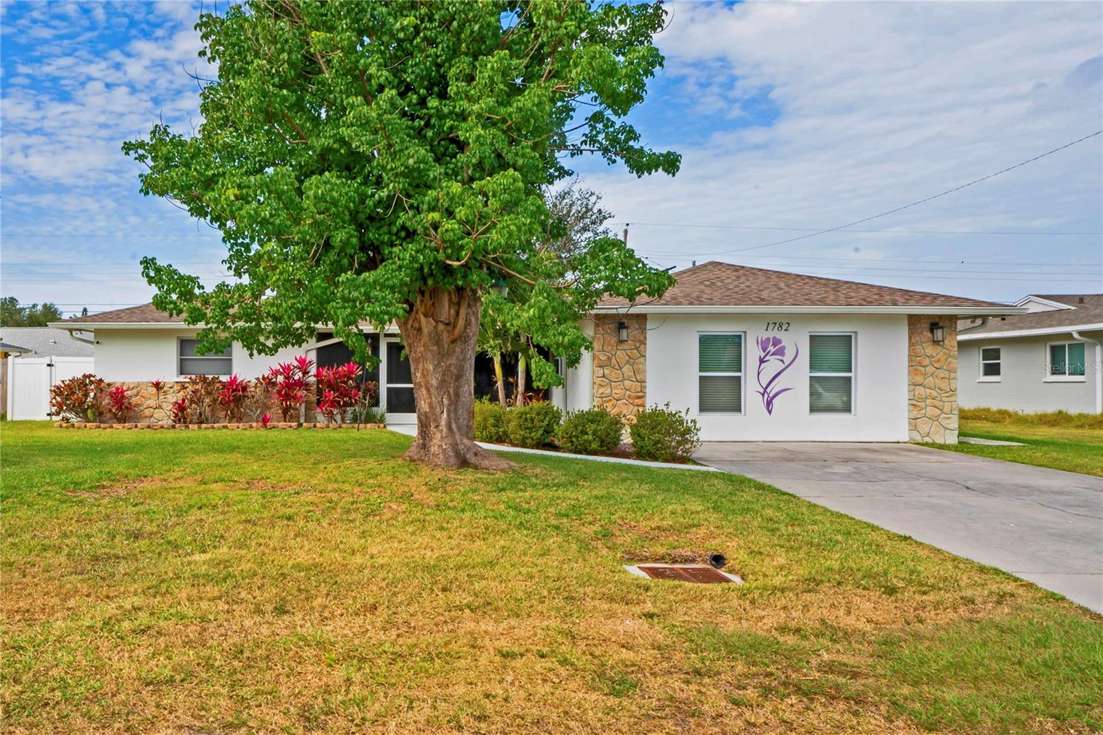 1782 Coconut Dr Property Photo 1