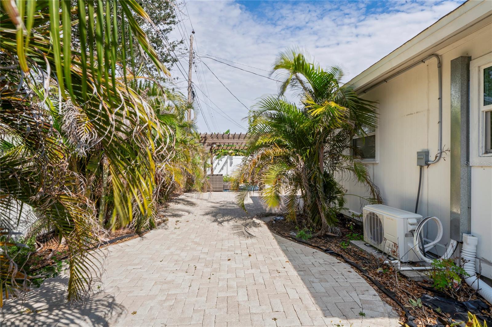 1782 Coconut Dr Property Photo 30
