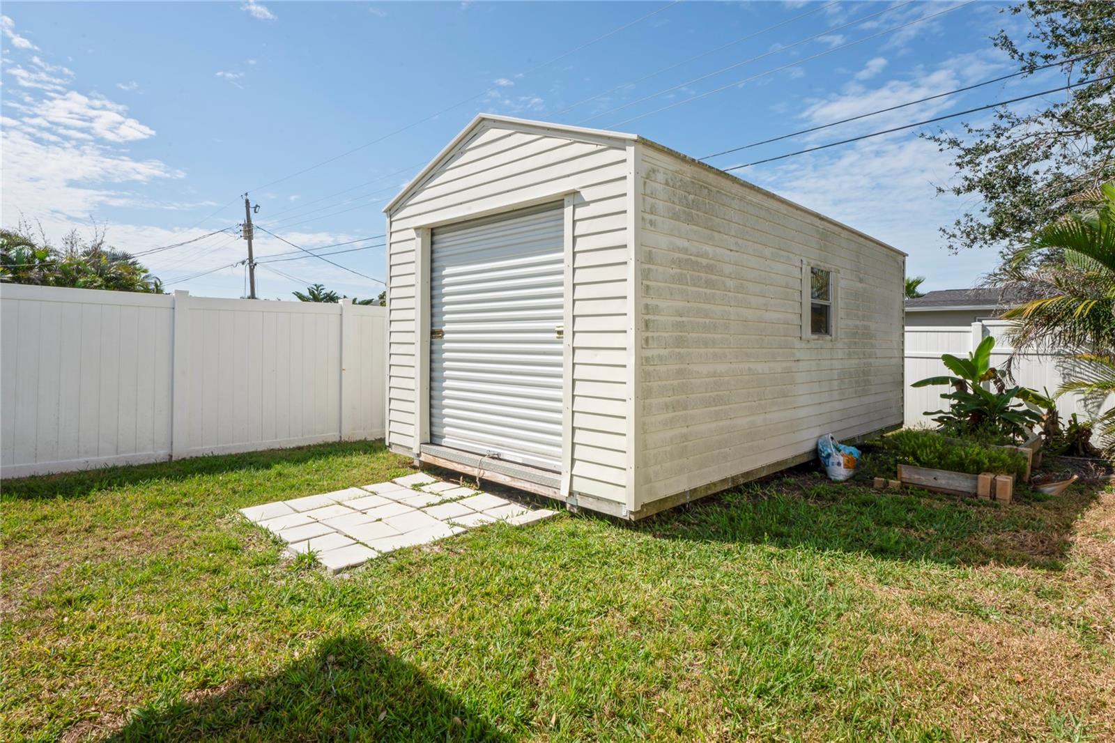 1782 Coconut Dr Property Photo 34