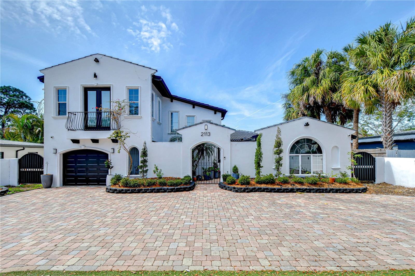2113 S West Shore Blvd Property Photo 1