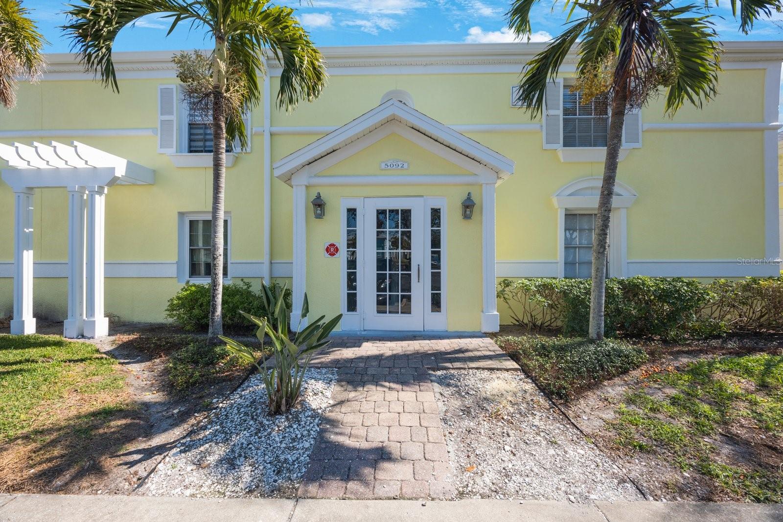 5092 BEACH DR SE #D Property Photo 1