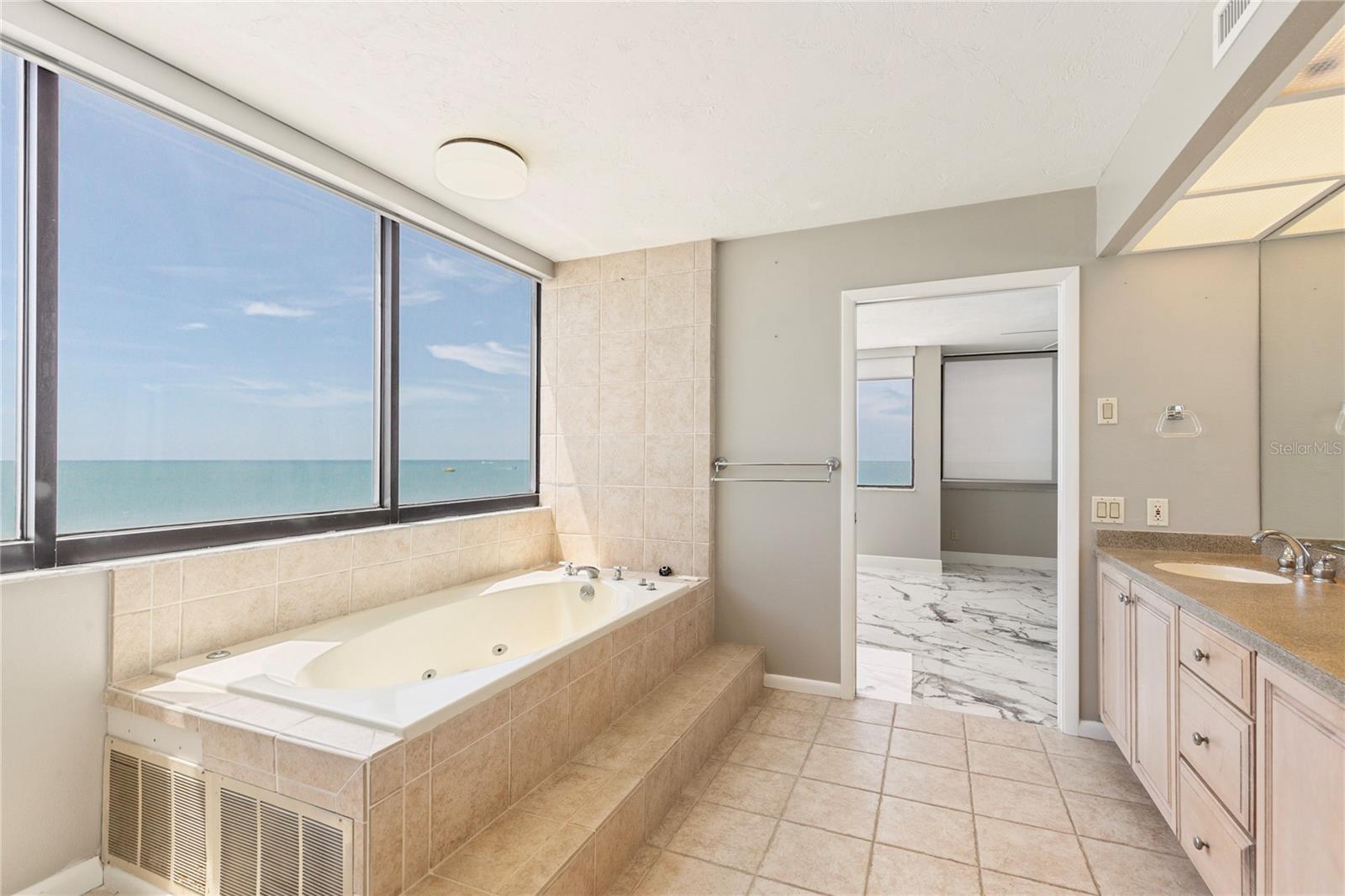 1600 Gulf Blvd #512 Property Photo 29