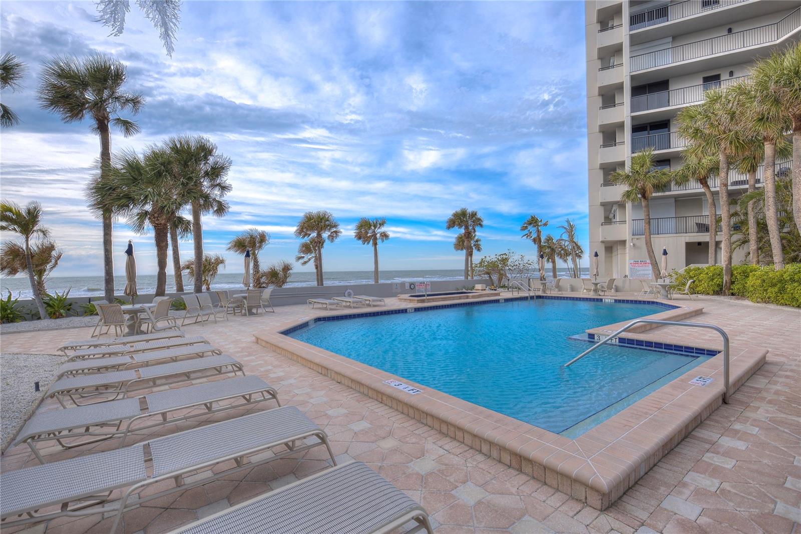 1600 Gulf Blvd #512 Property Photo 53
