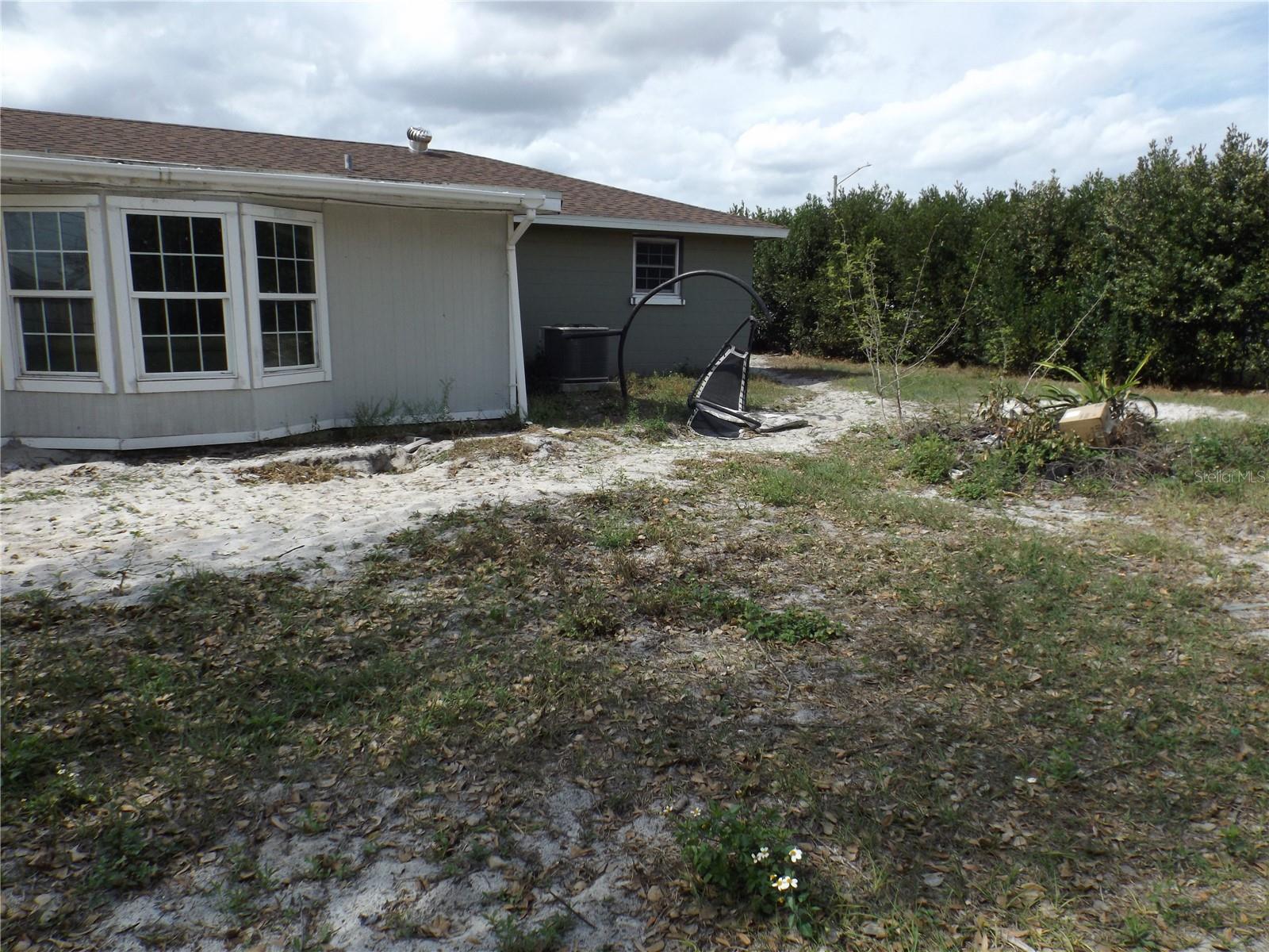 4801 Avon St Property Photo 11