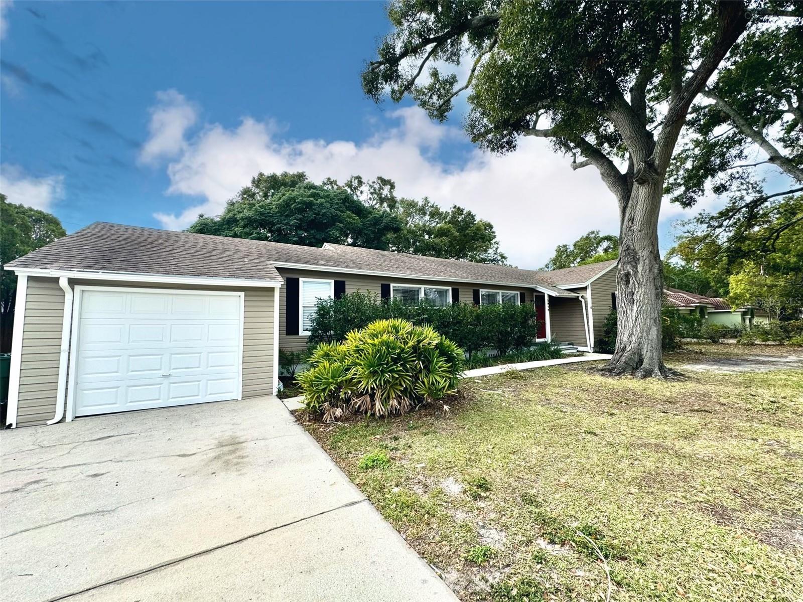 3914 W Euclid Ave Property Photo