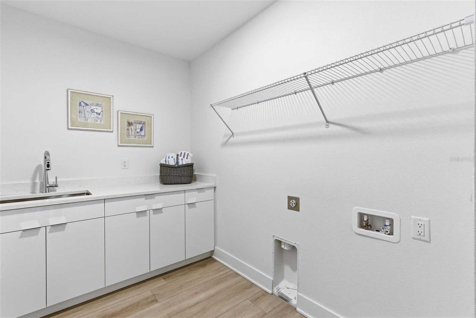 400 150th Ave #206 Property Photo 43