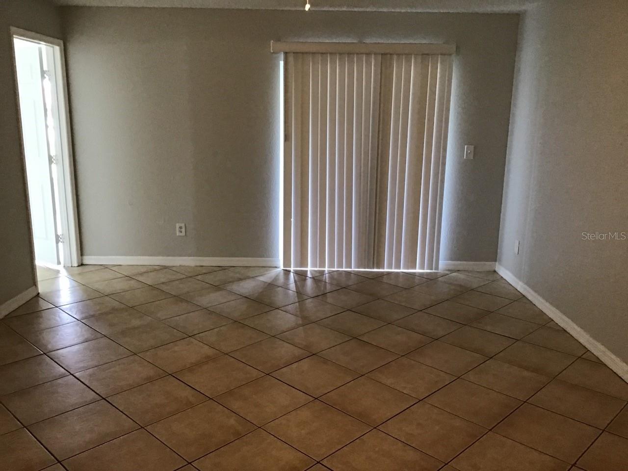 502/504 Imperial Pl Property Photo 7