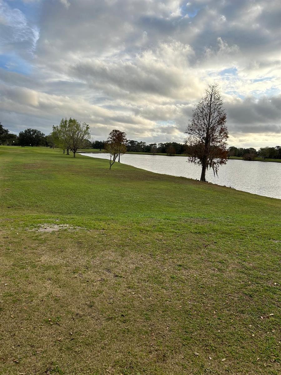 8 BOUGAINVILLE DR Property Photo 1