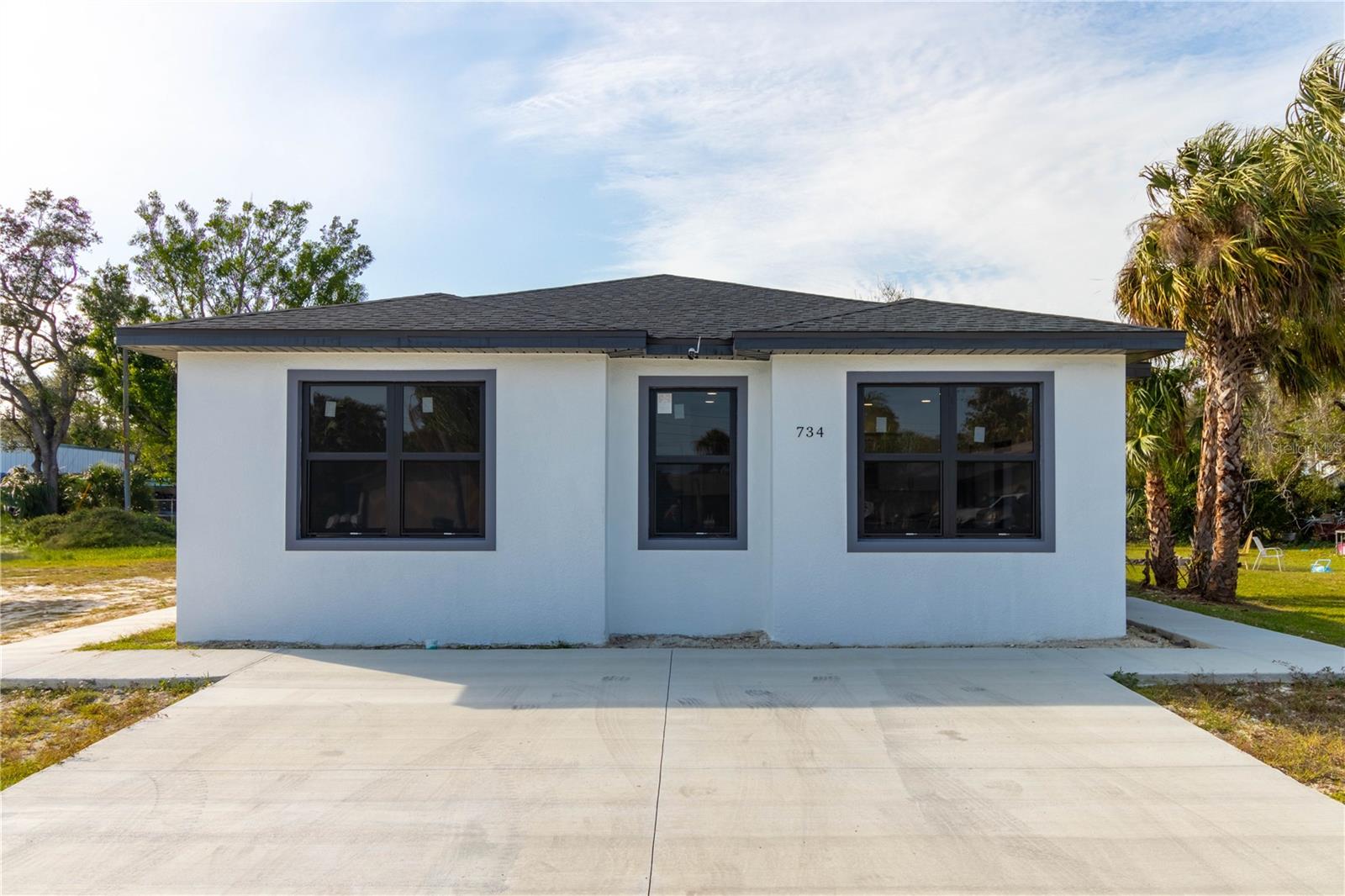 734 Veronica S Shoemaker Blvd Property Photo
