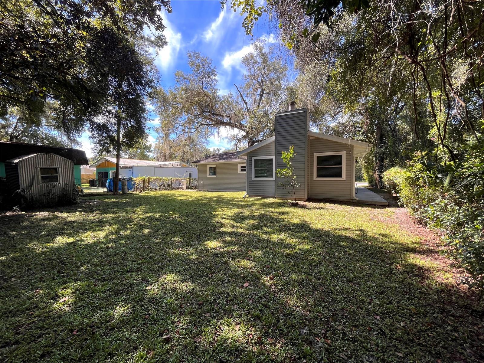 1635 N Florida Ave Property Photo 5