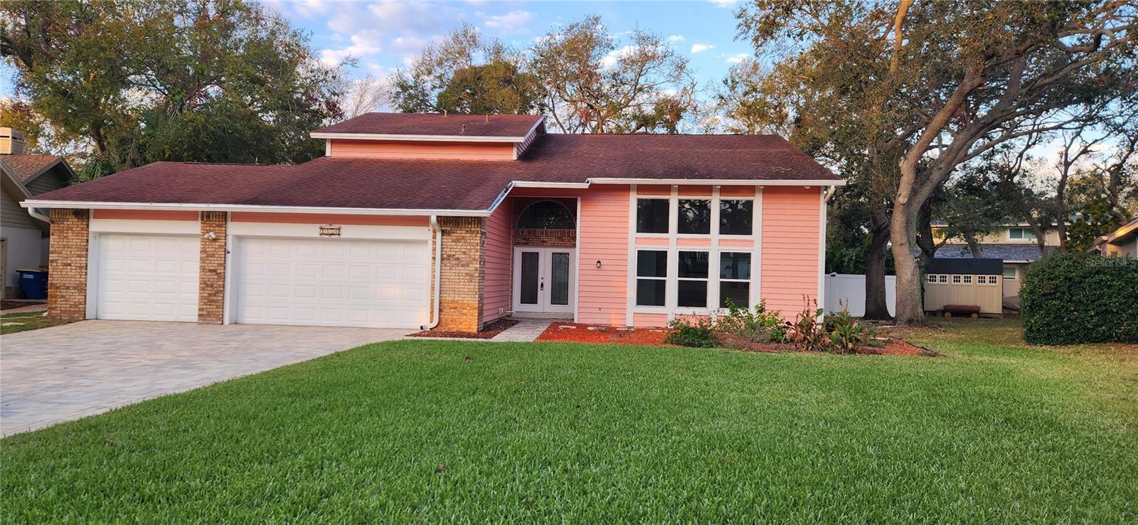 1550 Chateau Wood Dr Property Photo 1