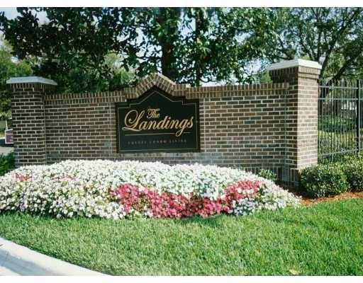 4211 CHATHAM OAK CT #122 Property Photo 1