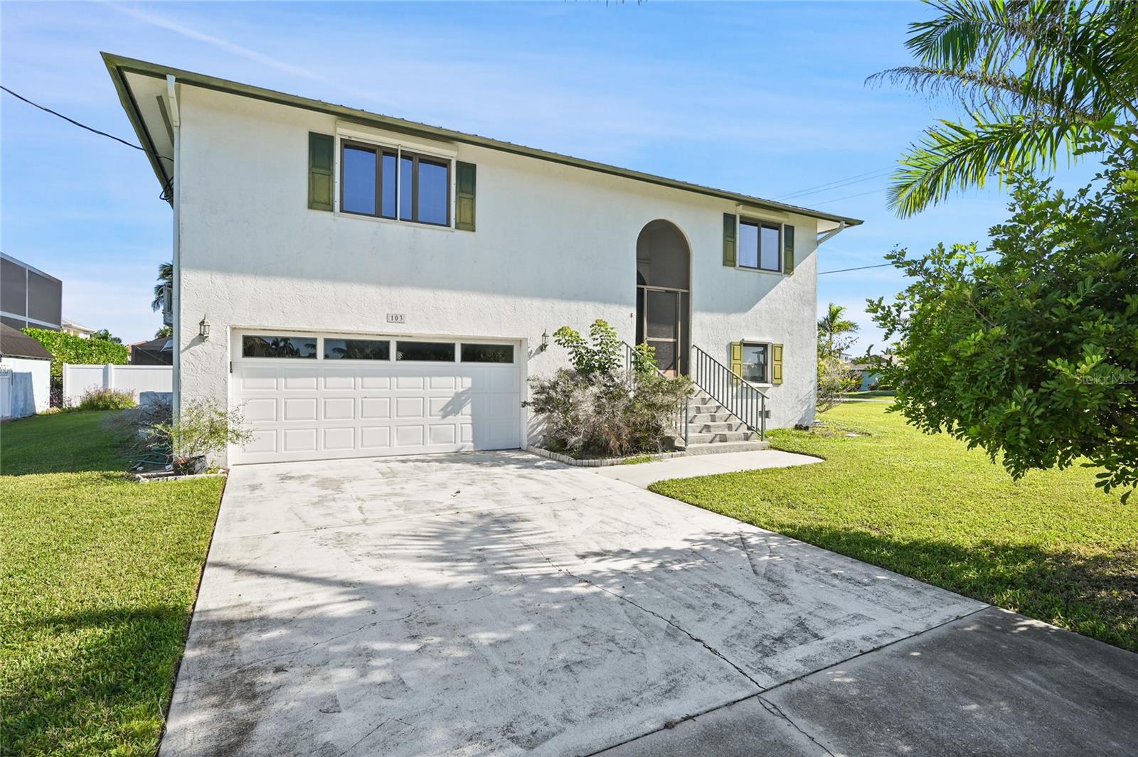103 Tahiti Cir Property Photo 2