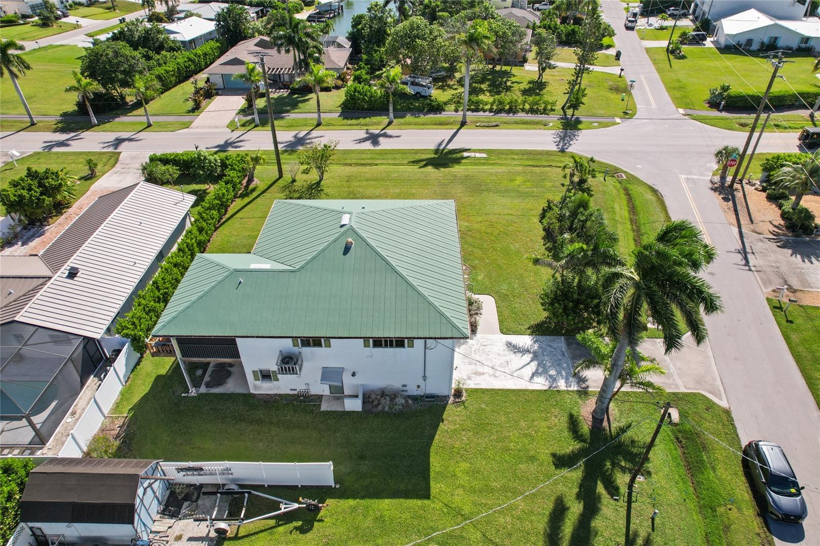 103 Tahiti Cir Property Photo 4