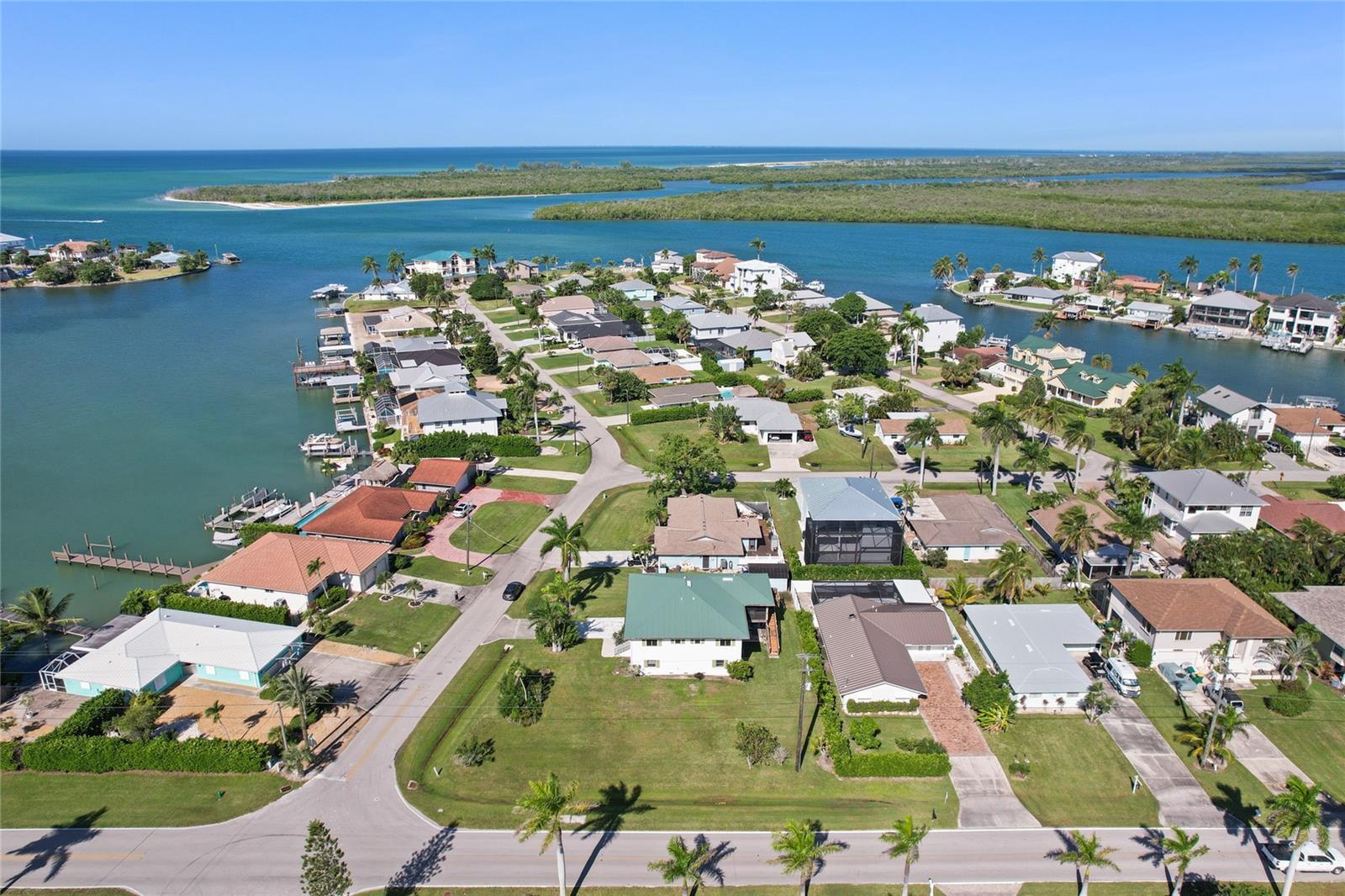 103 Tahiti Cir Property Photo 6